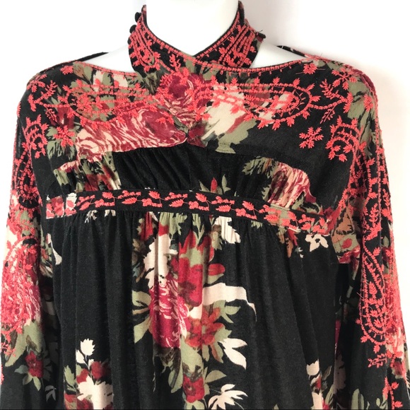 FP Floral Embroidered Cold Shoulder Bainbridge Top - Picture 4 of 8